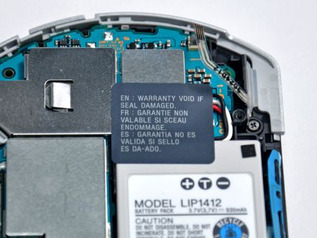 Warranty-Voiding Teardown Reveals PSPgo’s Internals