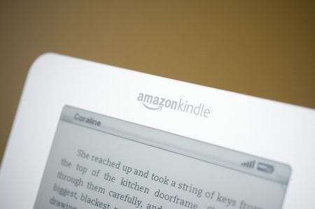Amazon Dumps Sprint for Kindle 2, Embraces AT&T