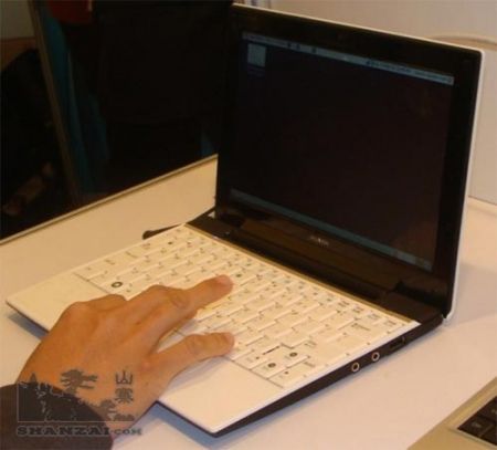 Pegatrons Ubuntu-equipped netbook spotted in the undomestic
