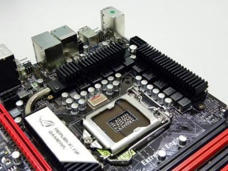 ASUS Maximus III Unusual mobo lets Bluetooth cellphones pinch settings