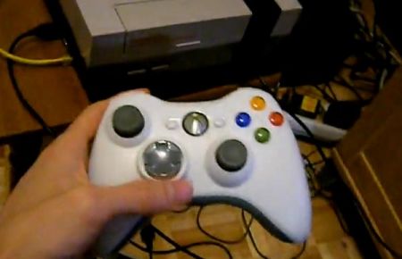 Xbox 360 controller ingeniously hacked for NES employ