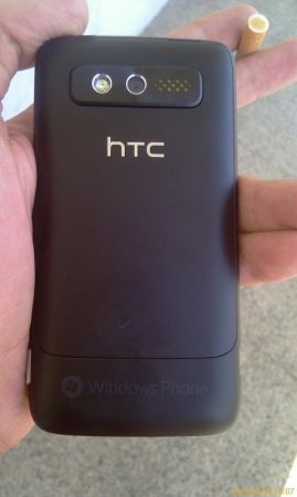 HTC Spark leaked in a furious, shows off copiousness of WP7 integrity