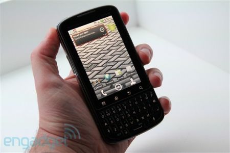 Motorola Droid Pro, initial hands-on! (update: video!)