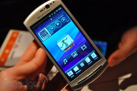 Sony Ericsson Xperia Neo initial hands-on! (updated with video)