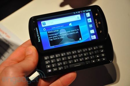 Sony Ericsson Xperia Pro initial hands-on!